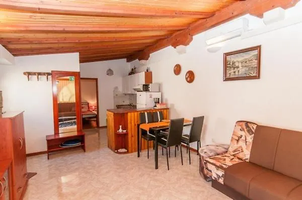 Apartament Vesna *