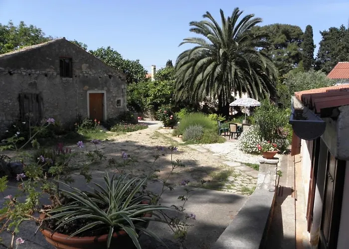 Vesna * Veli Lošinj