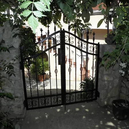 Holiday home Vesna